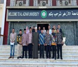 Gubernur Riau Syamsuar bersama Rektor Universitas Al-Azhar Prof Dr Salamah Jum’ah Ali Daud (foto/mc)
